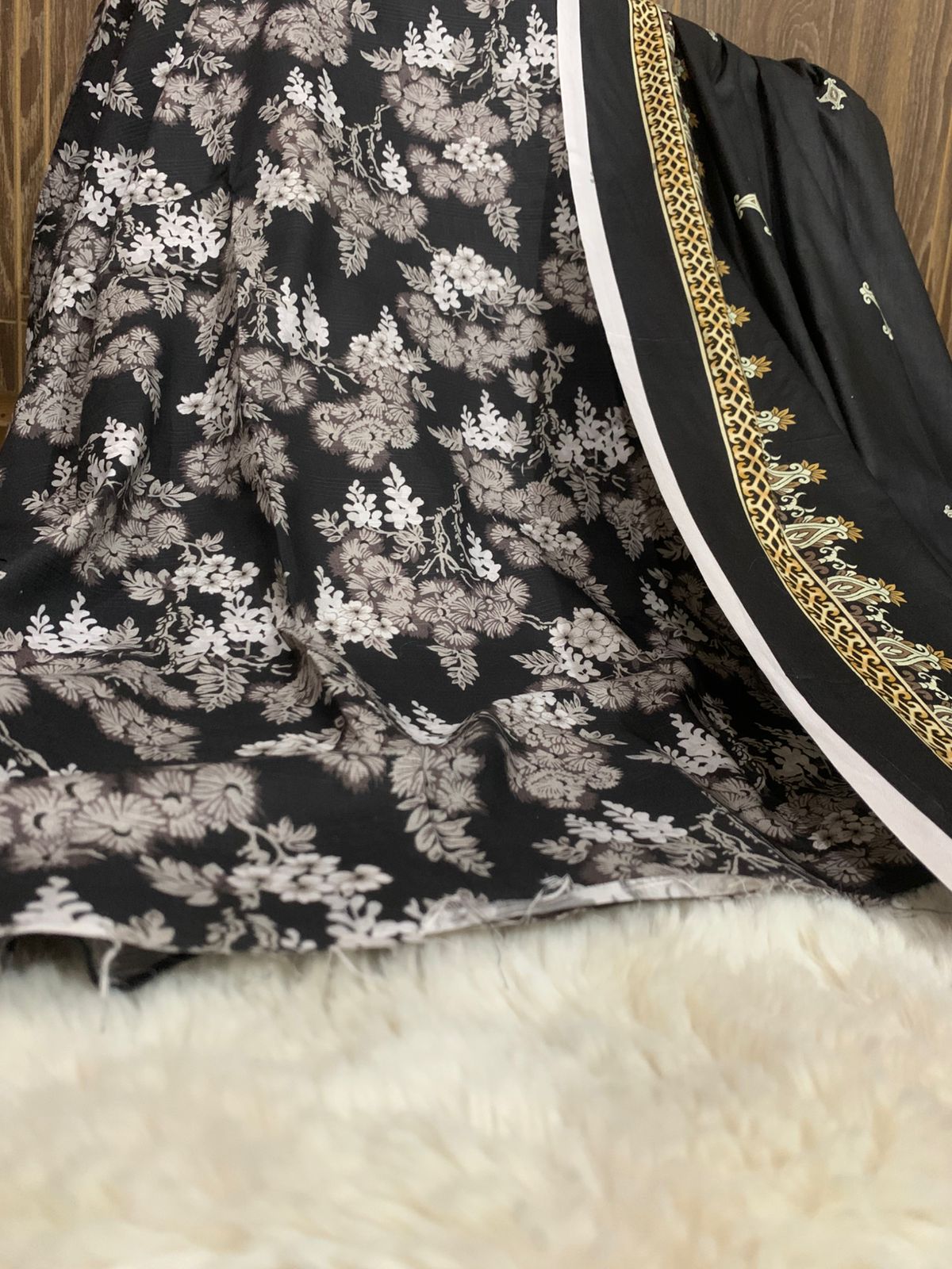 3 piece Barque Doriya lilen shirt and trouser &lilan dupata