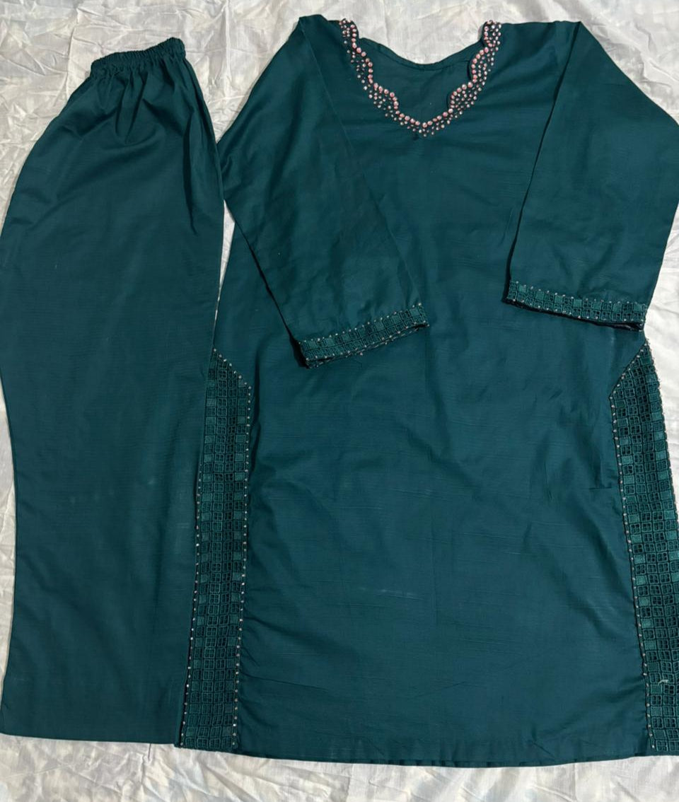 2 piece doriya lawn suite with lace detailing and hand work on neck