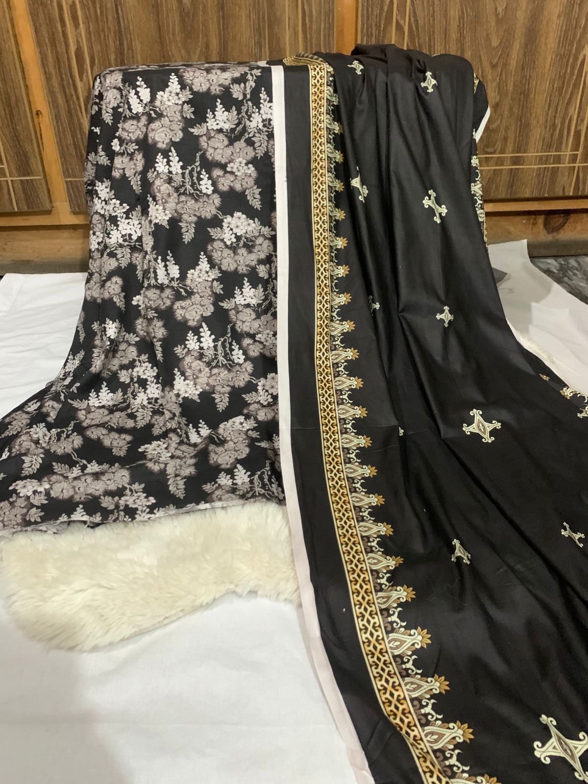 3 piece Barque Doriya lilen shirt and trouser &lilan dupata